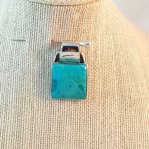 Turquoise pendant inlaid in 925 sterling